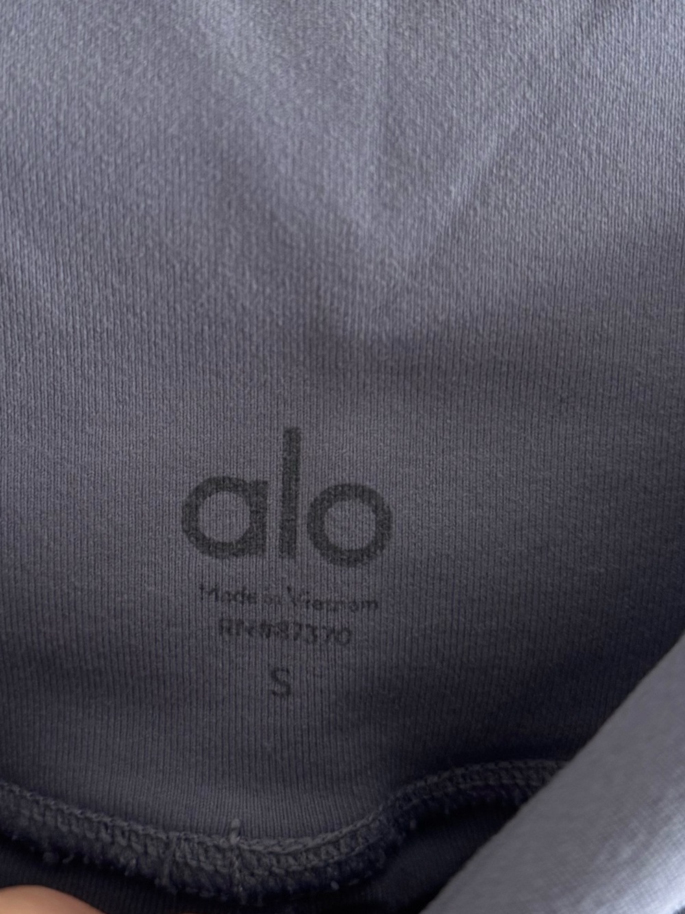 Alo Yoga leggings lavender purple small 24” - Picture 6 of 6